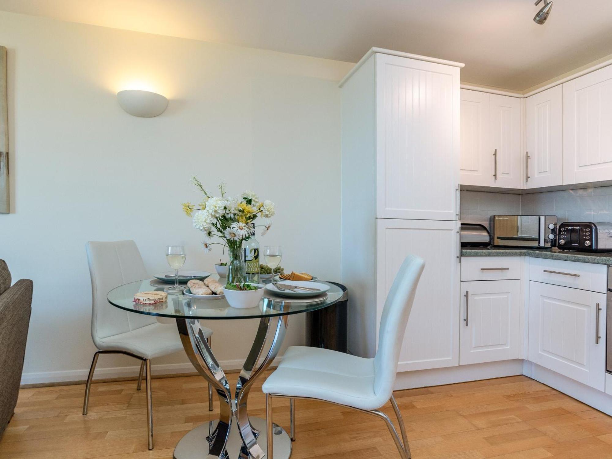 8 Belvedere Court Пейнтън Екстериор снимка