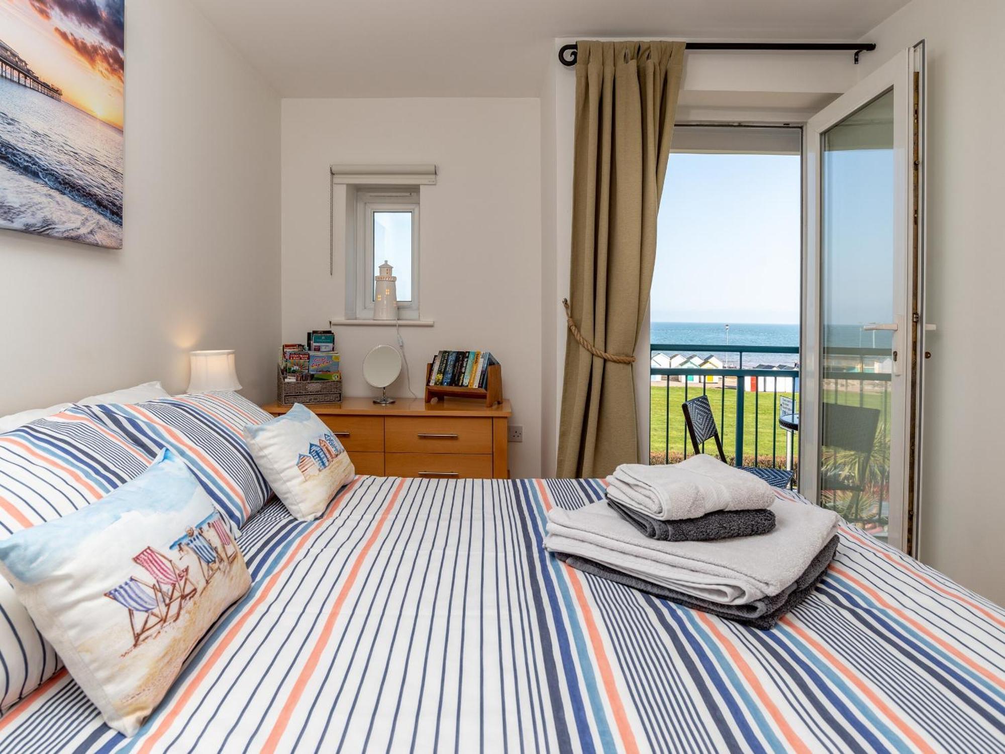 8 Belvedere Court Пейнтън Екстериор снимка